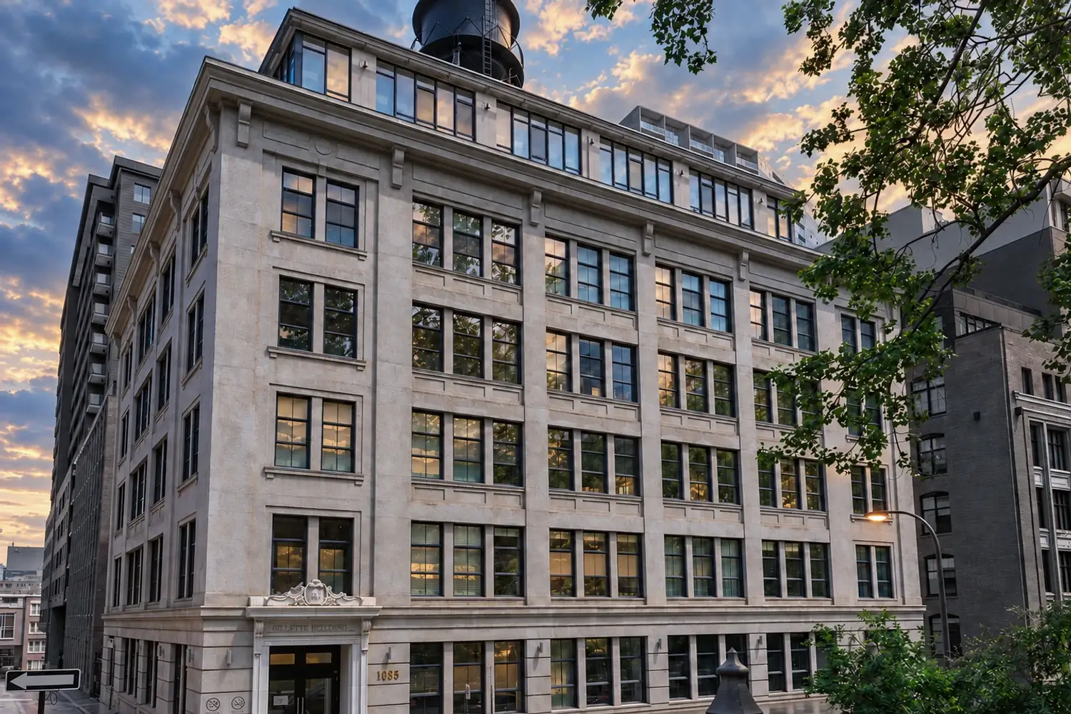 Gillette Lofts · Centre